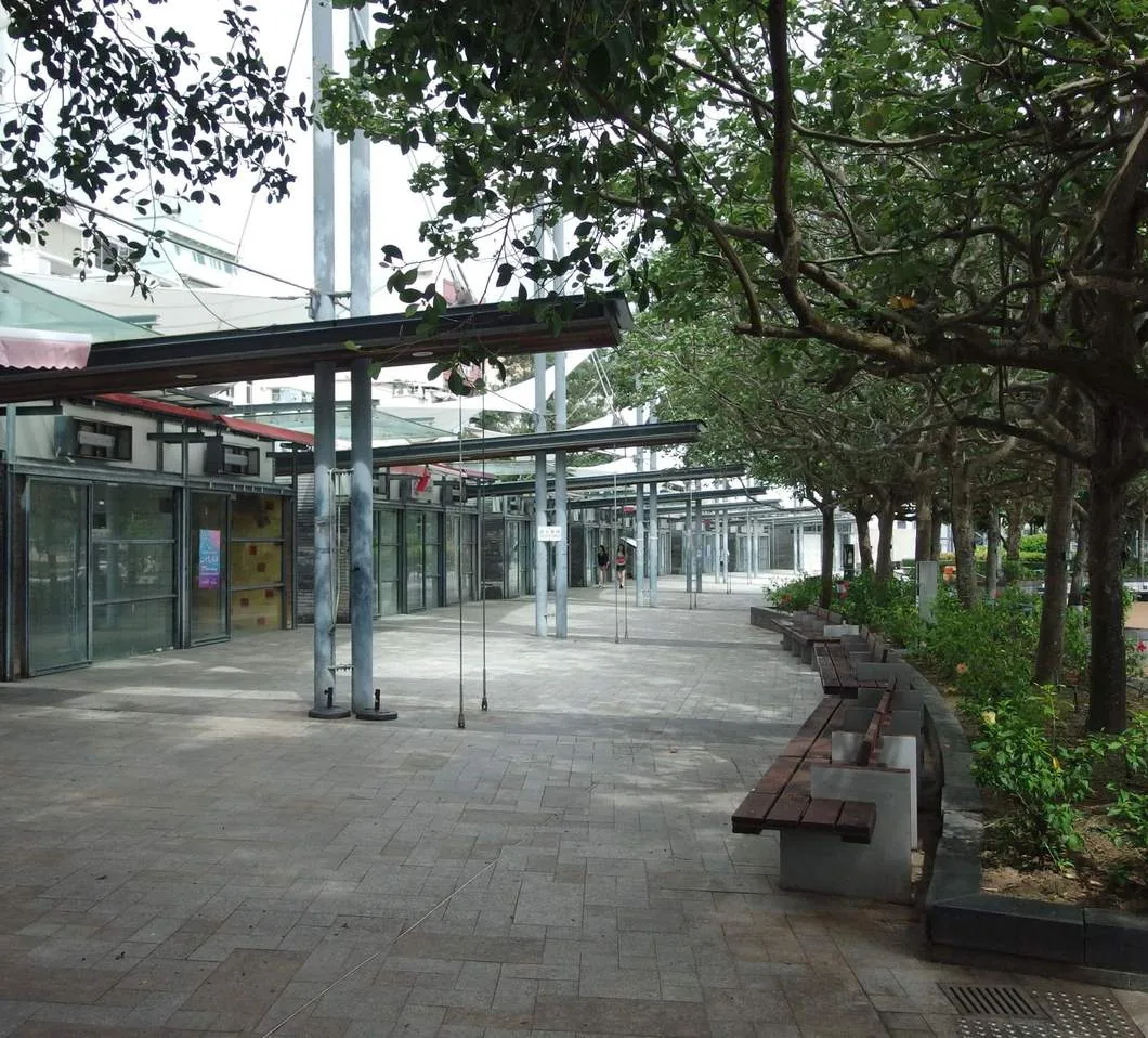 Plaza perkantoran