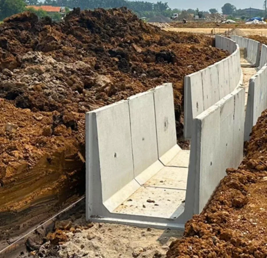 U-ditch terpasang di jalur galian